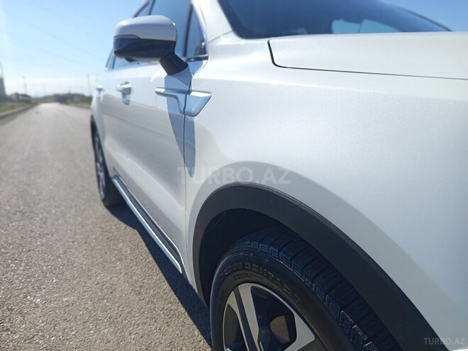 Kia Sorento 2023, 23,000 km - 1.6 l - Sumqayıt