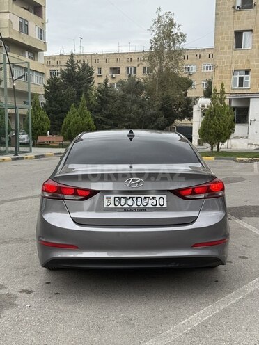 Hyundai Elantra 2017, 193,121 km - 2.0 l - Bakı