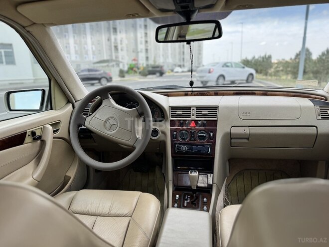Mercedes C 230 1999, 304,166 km - 2.3 l - Bakı