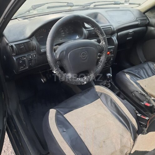 Opel Astra 1996, 248,000 km - 1.6 l - Bakı