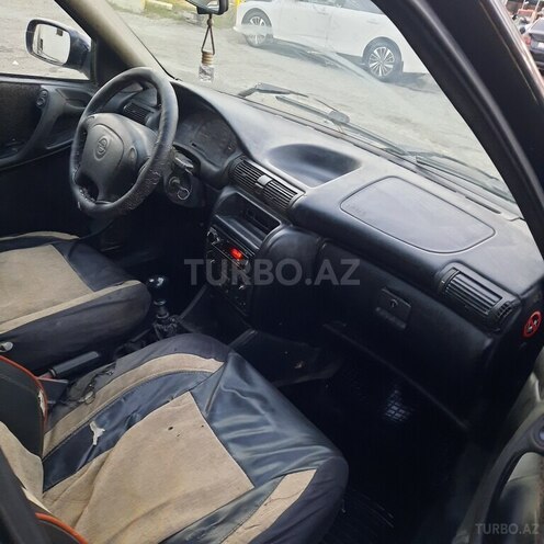 Opel Astra 1996, 248,000 km - 1.6 l - Bakı
