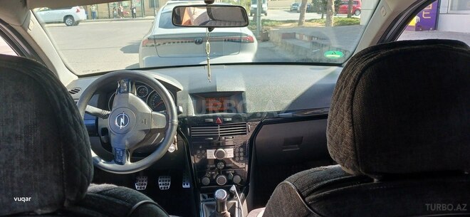 Opel Astra 2006, 238,000 km - 1.4 л - Bakı
