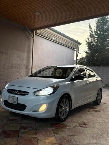 Hyundai Accent 2011, 390,000 km - 1.6 l - Bakı