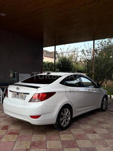 Hyundai Accent 2011, 390,000 km - 1.6 l - Bakı