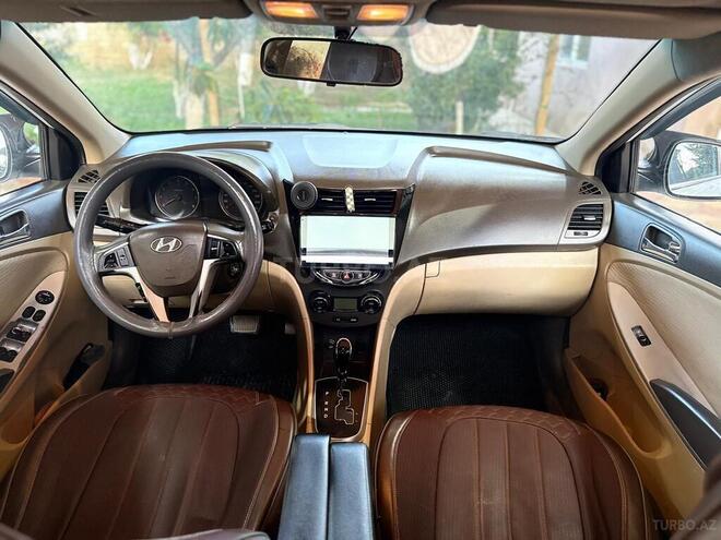 Hyundai Accent 2011, 390,000 km - 1.6 l - Bakı