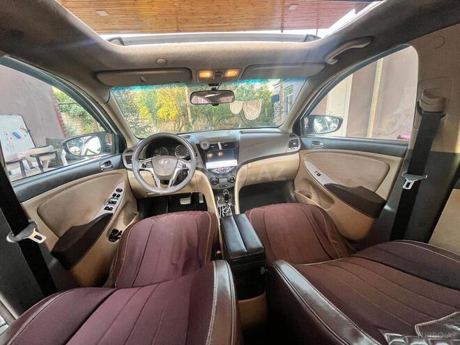 Hyundai Accent 2011, 390,000 km - 1.6 l - Bakı