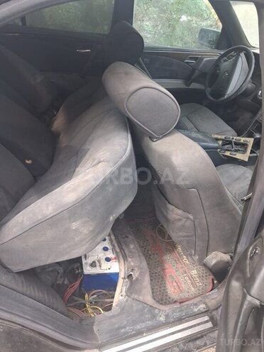Mercedes E 220 1998, 666,600 km - 2.2 l - Sumqayıt