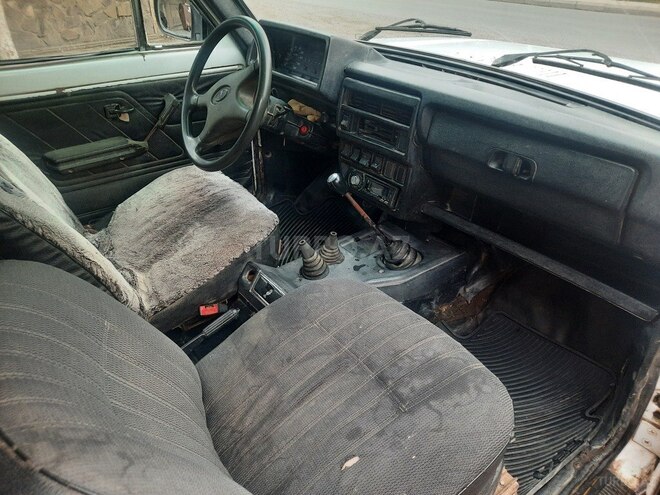 LADA (VAZ) Niva 1992, 40,896 km - 1.6 l - Salyan