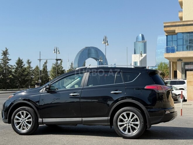 Toyota RAV4 2018, 228,411 km - 2.5 l - Bakı