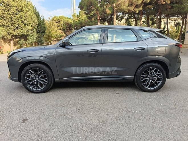 Changan  2025, 27,300 km - 1.5 l - Bakı