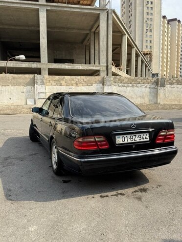 Mercedes E 270 1999, 358,000 km - 2.7 l - Bakı
