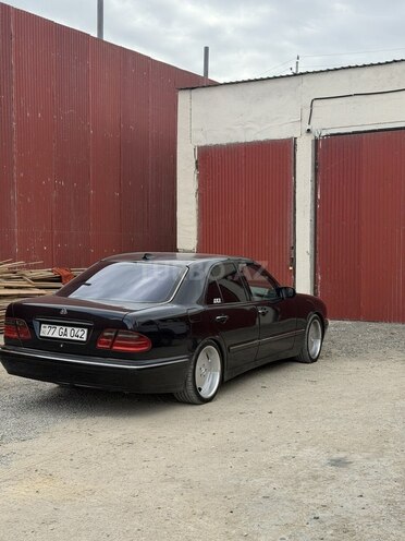 Mercedes E 220 2001, 400,000 km - 2.2 л - Bakı