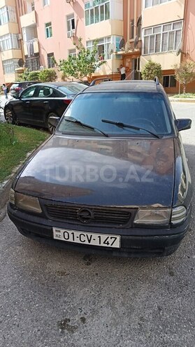 Opel Astra 1993, 240,000 km - 2.0 l - Bakı