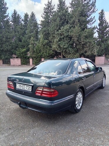 Mercedes E 220 2000, 300,000 km - 2.2 l - Cəlilabad