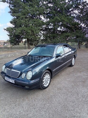 Mercedes E 220 2000, 300,000 km - 2.2 l - Cəlilabad