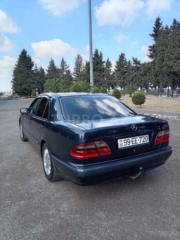 Mercedes E 220 2000, 300,000 km - 2.2 l - Cəlilabad