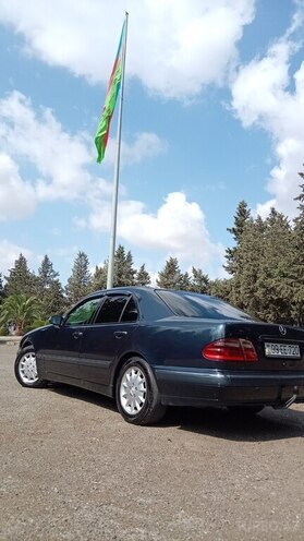Mercedes E 220 2000, 300,000 km - 2.2 l - Cəlilabad