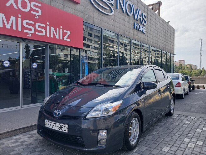Toyota Prius 2010, 215,000 km - 1.8 л - Bakı