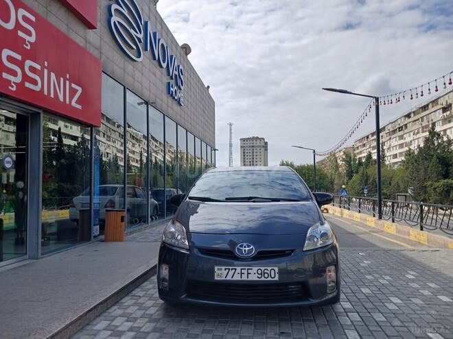 Toyota Prius 2010, 215,000 km - 1.8 л - Bakı