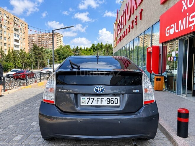 Toyota Prius 2010, 215,000 km - 1.8 л - Bakı