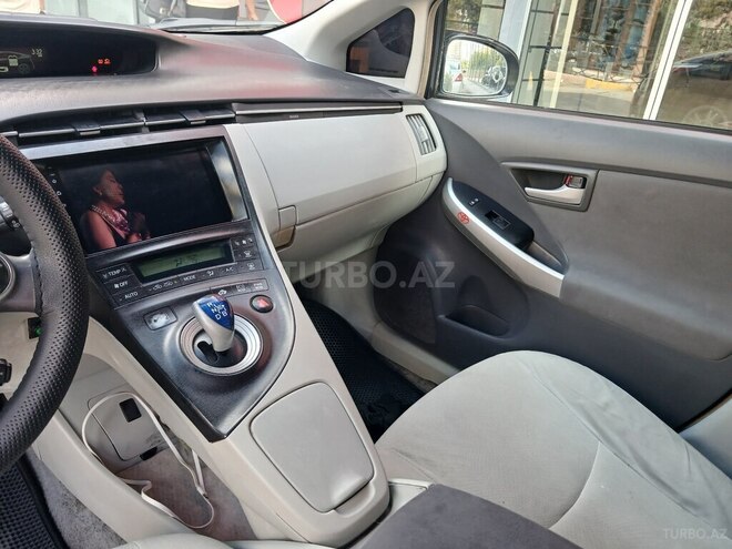 Toyota Prius 2010, 215,000 km - 1.8 л - Bakı