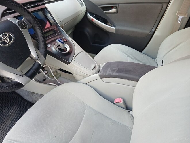 Toyota Prius 2010, 215,000 km - 1.8 л - Bakı