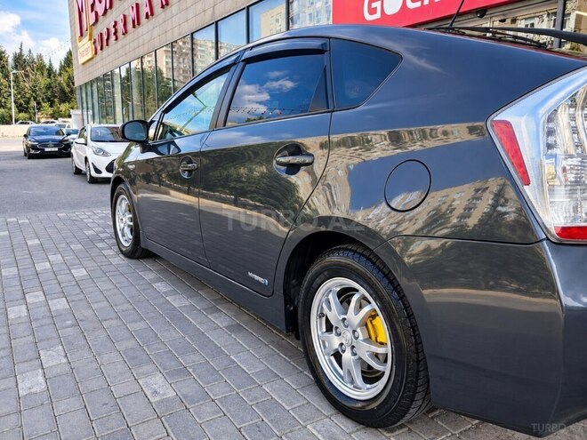 Toyota Prius 2010, 215,000 km - 1.8 л - Bakı