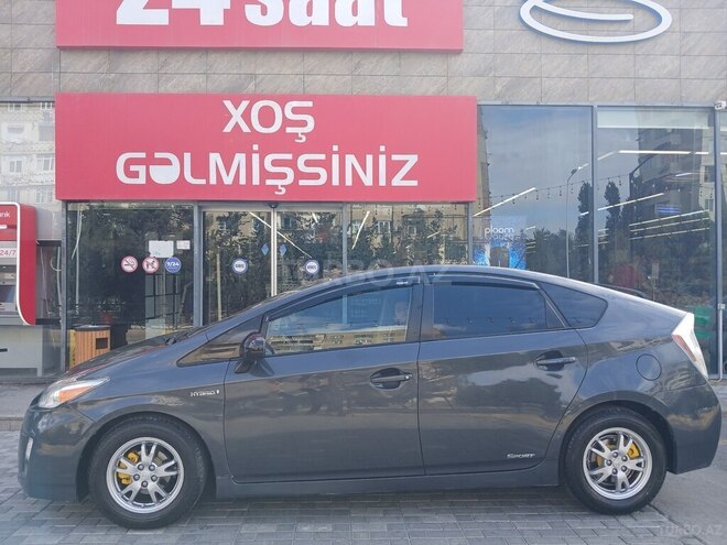 Toyota Prius 2010, 215,000 km - 1.8 л - Bakı