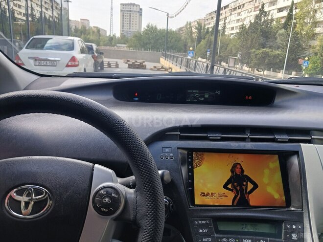 Toyota Prius 2010, 215,000 km - 1.8 л - Bakı