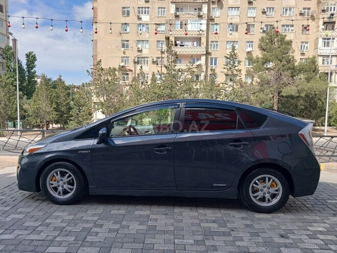 Toyota Prius 2010, 215,000 km - 1.8 л - Bakı