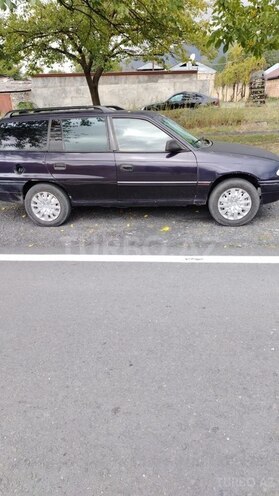 Opel Astra 1994, 643,000 km - 1.6 l - Zaqatala