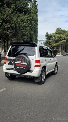 Mitsubishi Pajero io 2001, 354,258 km - 2.0 л - Sumqayıt