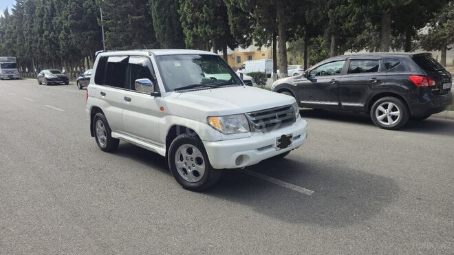 Mitsubishi Pajero io 2001, 354,258 km - 2.0 л - Sumqayıt