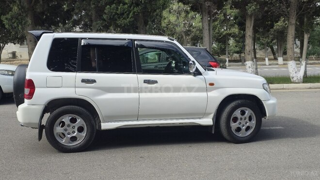 Mitsubishi Pajero io 2001, 354,258 km - 2.0 л - Sumqayıt