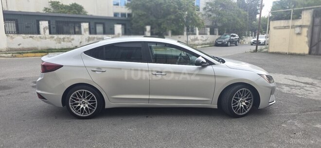 Hyundai Elantra 2019, 223,699 km - 2.0 l - Bakı