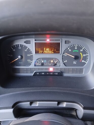 Mercedes Atego 818 2010, 290,050 km - 4.8 л - Bakı