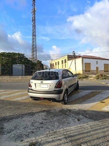 Kia Rio 2006, 350,000 km - 1.4 л - Bakı