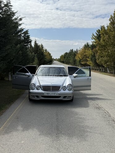Mercedes E 220 2000, 440,000 km - 2.2 l - Sumqayıt
