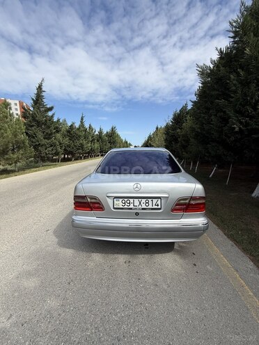 Mercedes E 220 2000, 440,000 km - 2.2 l - Sumqayıt