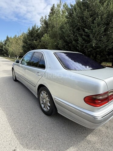 Mercedes E 220 2000, 440,000 km - 2.2 l - Sumqayıt
