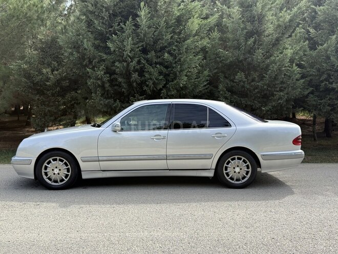 Mercedes E 220 2000, 440,000 km - 2.2 l - Sumqayıt