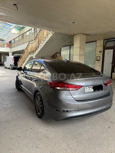 Hyundai Elantra 2018, 165,856 km - 2.0 l - Bakı