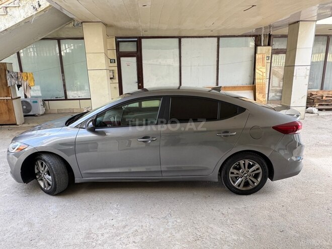 Hyundai Elantra 2018, 165,856 km - 2.0 l - Bakı