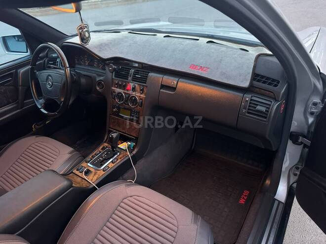 Mercedes E 230 1998, 143,925 km - 2.3 l - Bakı