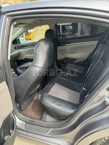 Hyundai Elantra 2018, 165,856 km - 2.0 l - Bakı
