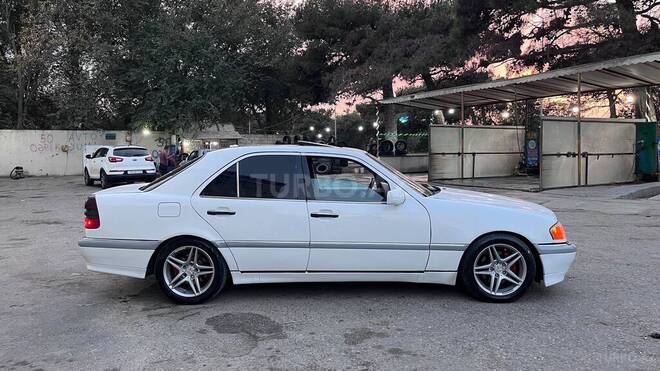Mercedes C 230 2000, 398,200 km - 2.3 l - Bakı