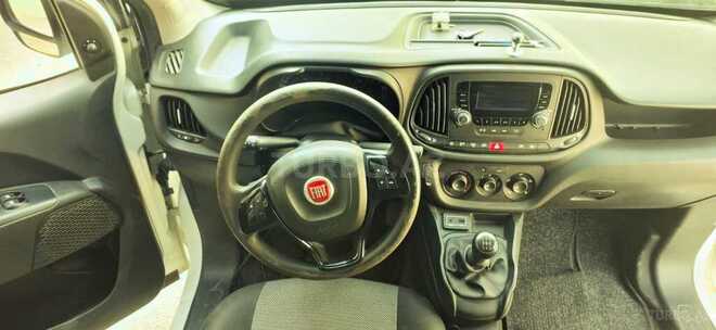 Fiat Doblo 2016, 268,600 km - 1.3 l - Bakı