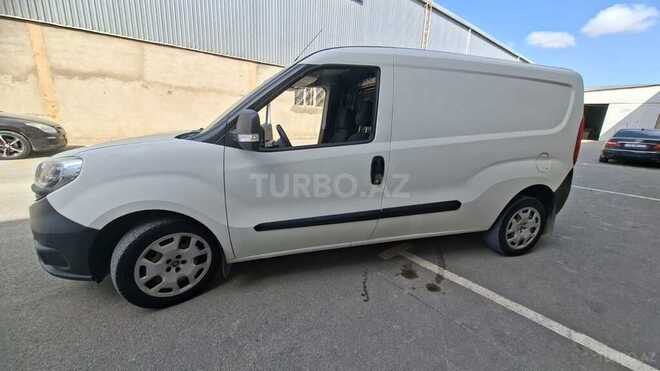 Fiat Doblo 2016, 268,600 km - 1.3 l - Bakı