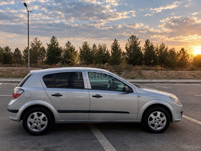 Opel Astra 2006, 335,320 km - 1.3 л - Bakı
