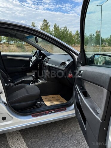 Opel Astra 2006, 335,320 km - 1.3 л - Bakı